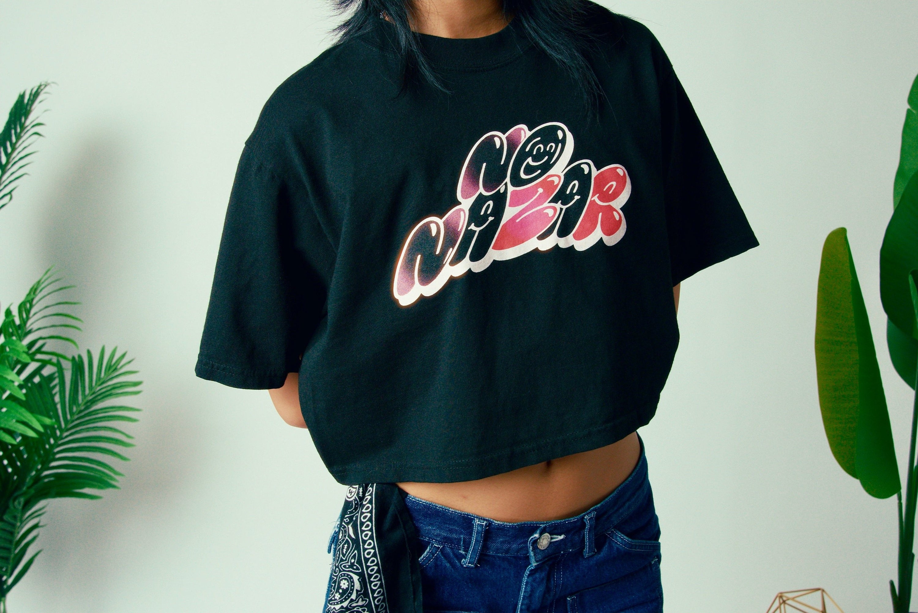 Graffiti Tee - Crop Top - Black